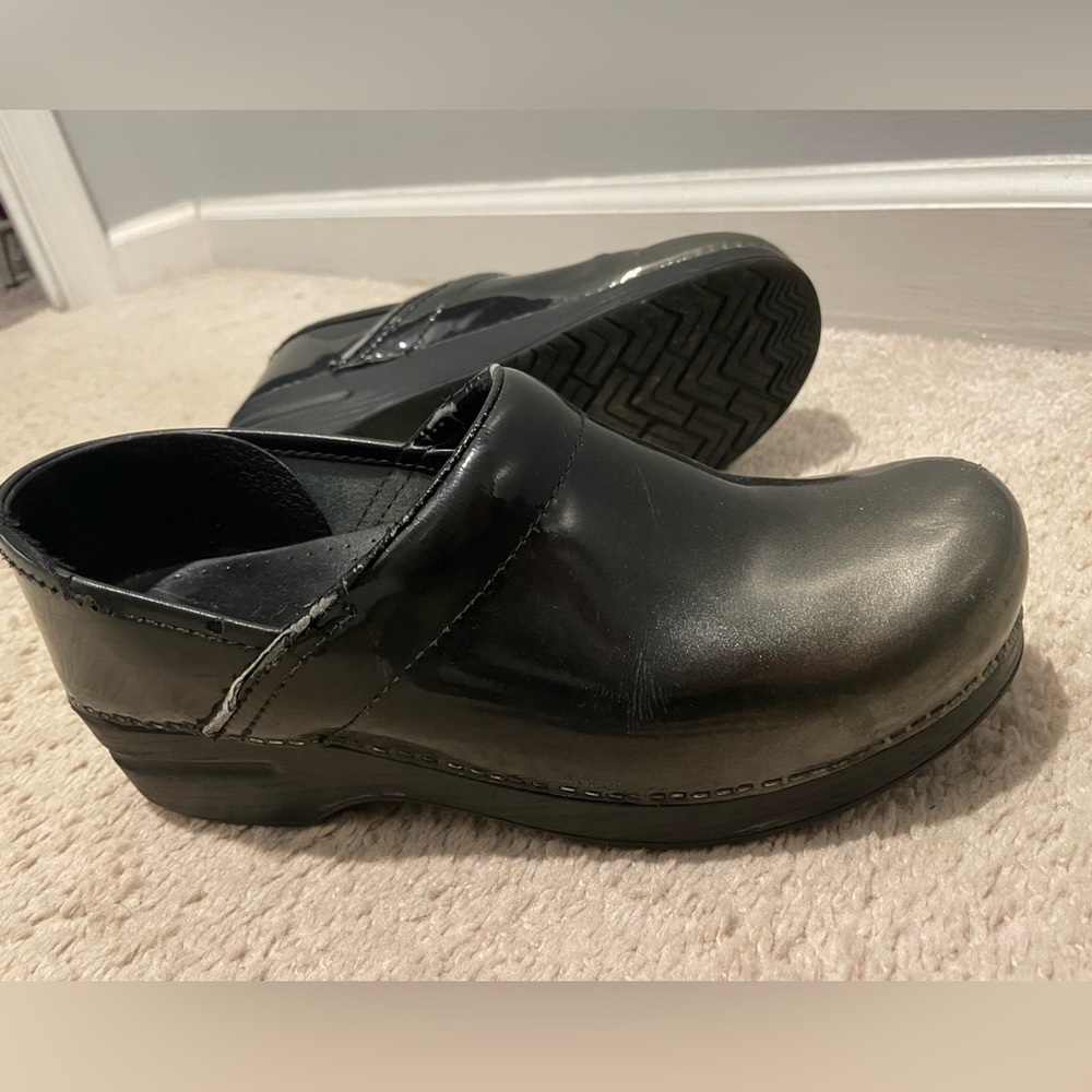 5/$25 Dansko ombre, gray, and black